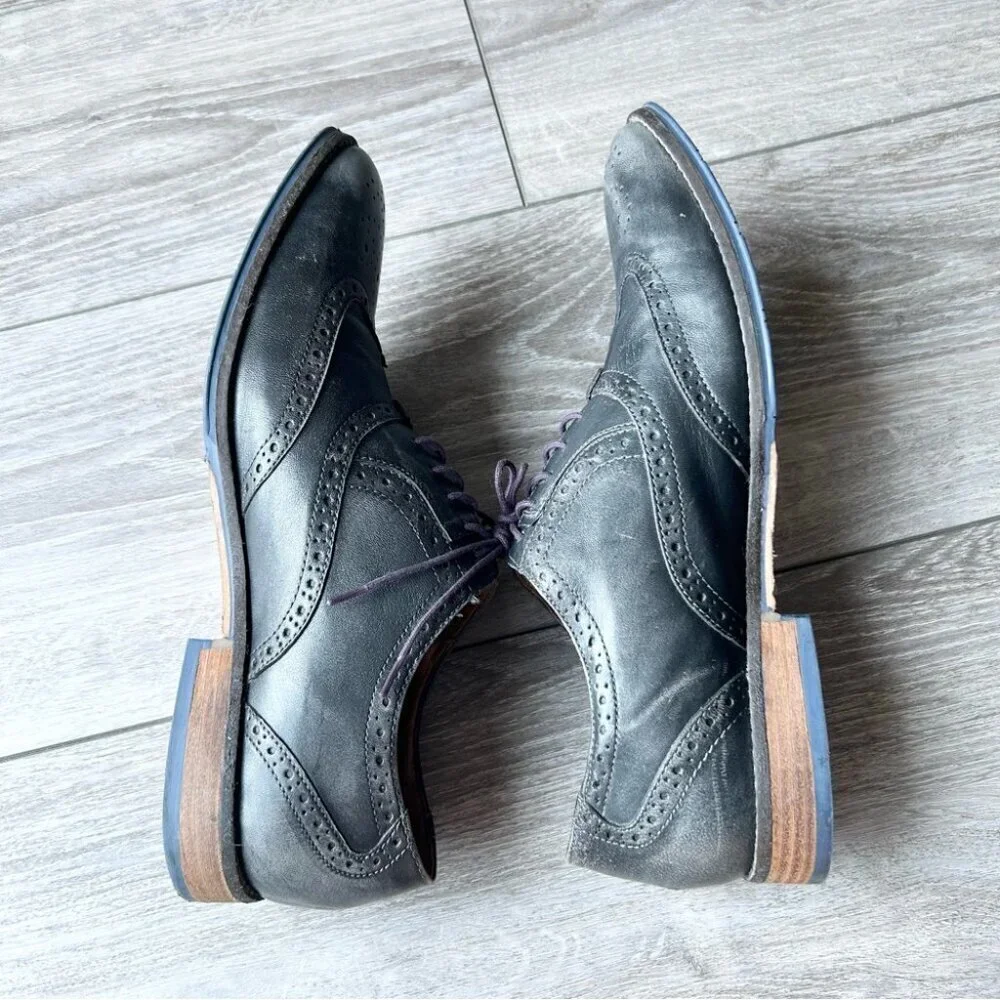 Hush Puppies Black Distressed Leather Wingtips Oxfords